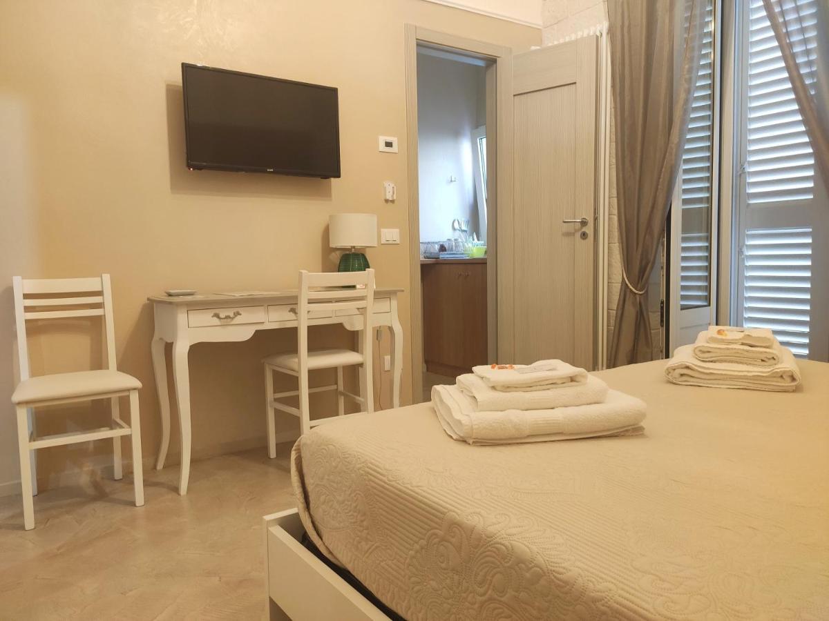 Dimora Della Nonna Hotel Mola di Bari Exterior foto